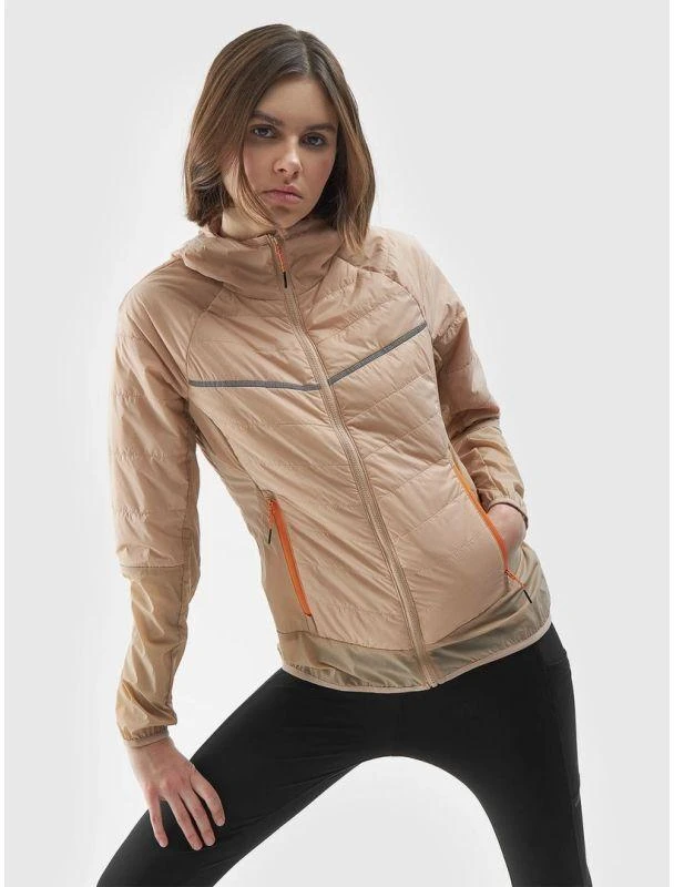 Moteriška 4F striukė su juodu Primaloft Eco perdirbto užpildo izoliacija 4FWSS24TDJAF383-83S
