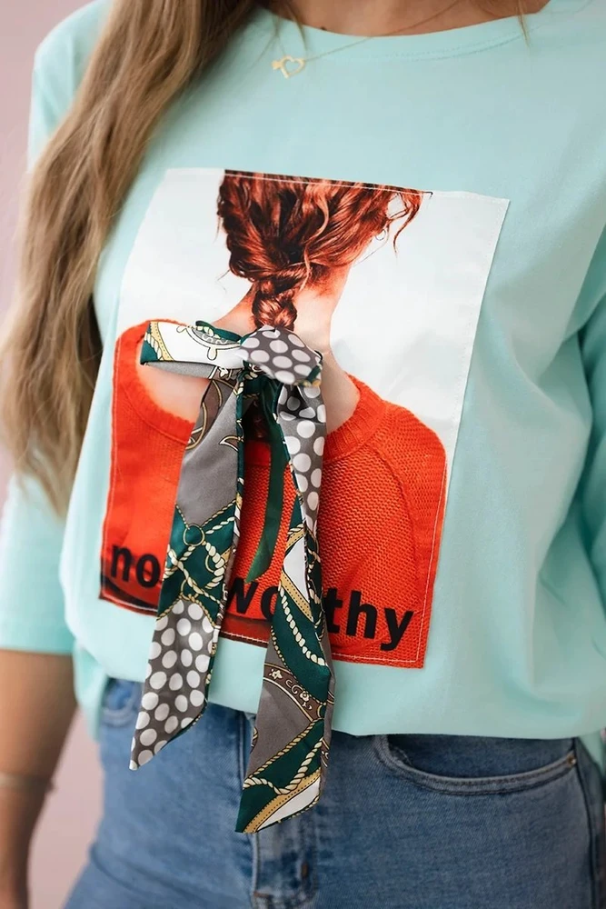 Moteriška medvilninė palaidinė su 3D grafika „Noteworthy“, mėtinė