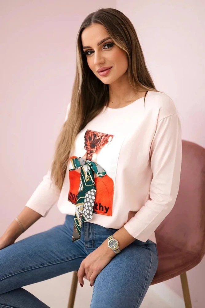 Moteriška medvilninė palaidinė su 3D grafika „Noteworthy“, pudros rožinė