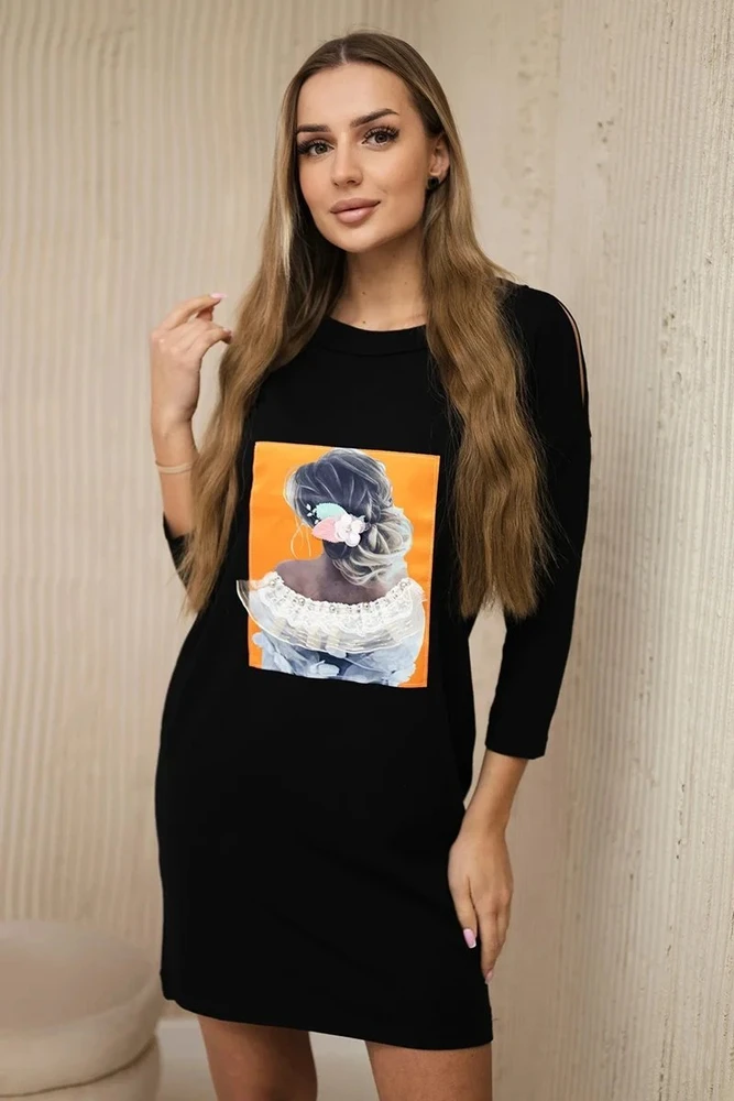 Moteriška medvilninė suknelė su 3D grafika, juoda