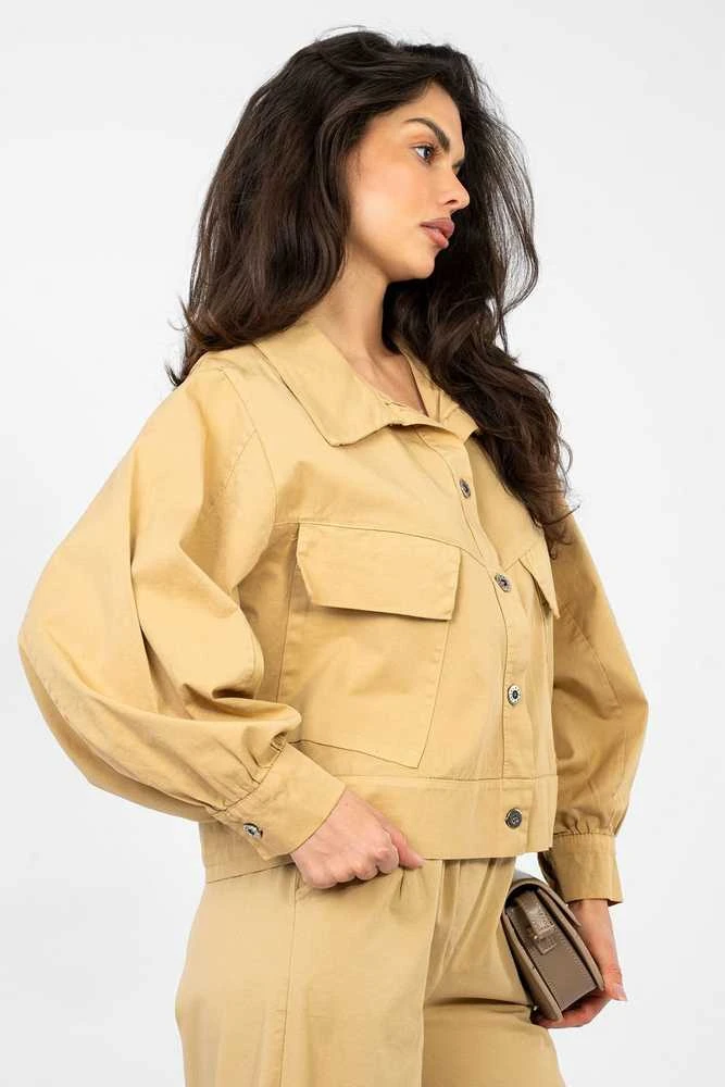 Moteriška oversize striukė smėlio spalvos