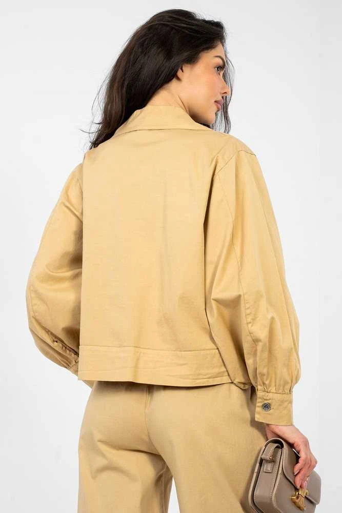 Moteriška oversize striukė smėlio spalvos