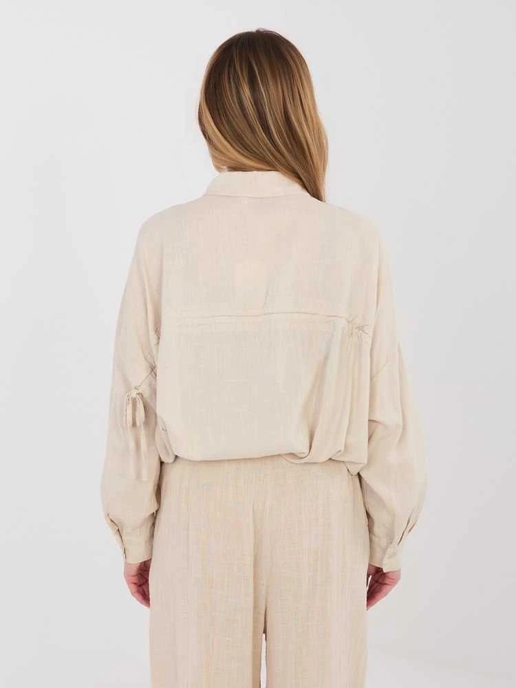 Moteriška palaidinė oversize smėlio spalvos