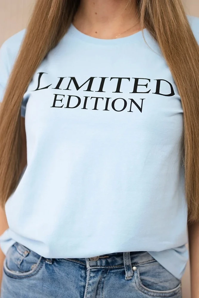 Moteriška palaidinė su „Limited edition“ užrašu, mėlyna ir juoda