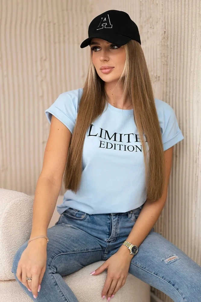 Moteriška palaidinė su „Limited edition“ užrašu, mėlyna ir juoda