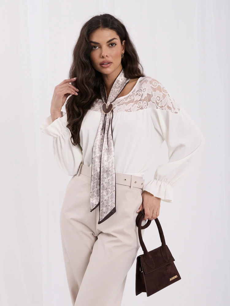 Moteriška palaidinė su nėriniais Italy Moda, kreminė