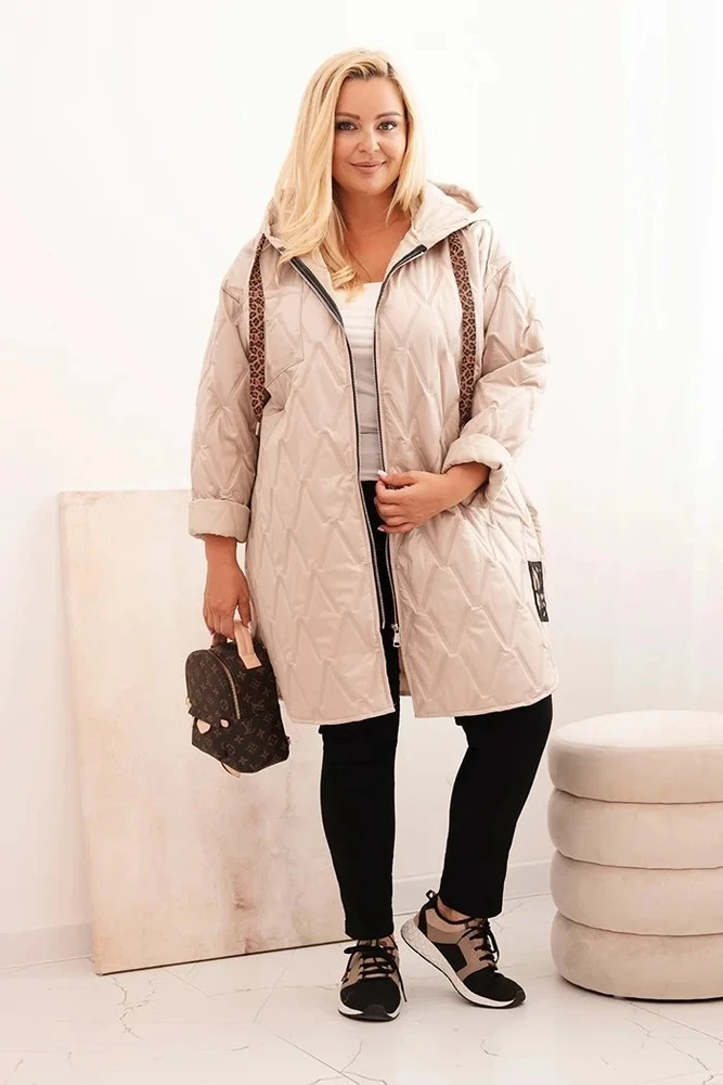 Moteriška Plus Size dygsniuota striukė su gobtuvu HOPE, tamsiai smėlio spalvos