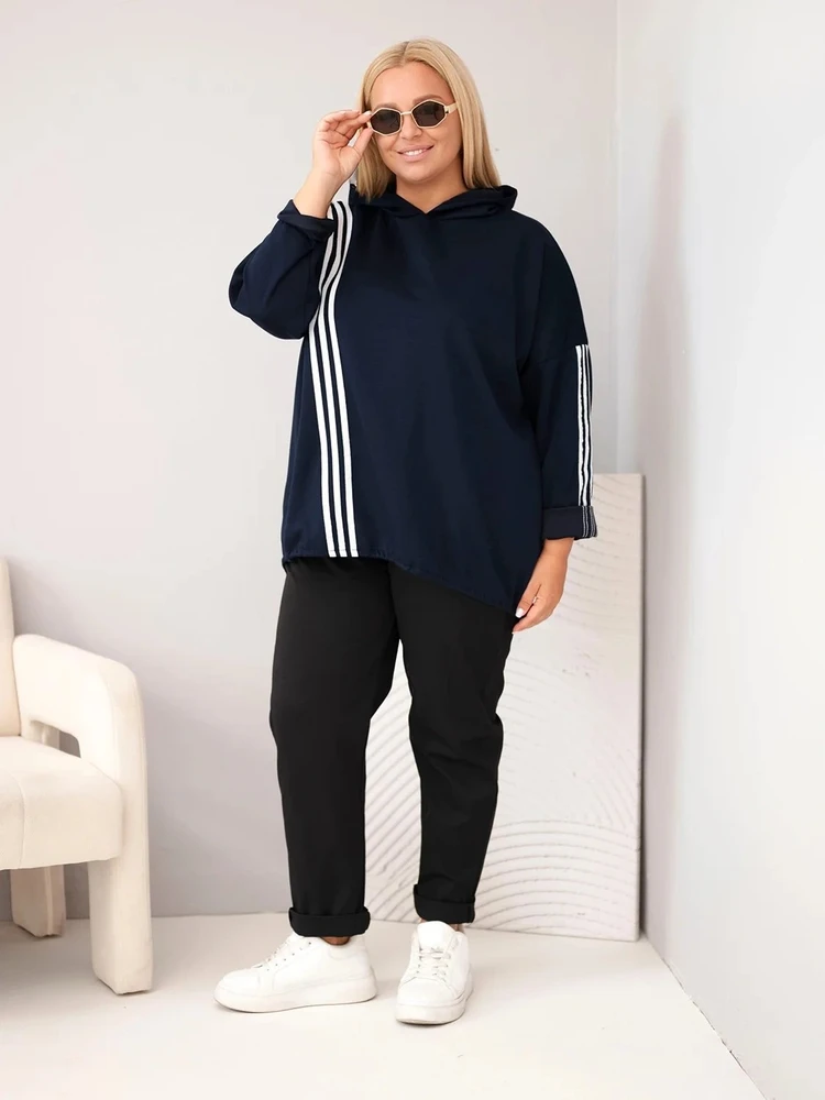 Moteriška Plus Size džemperio su gobtuvu su dekoratyvinėmis juostomis, tamsiai mėlynos spalvos