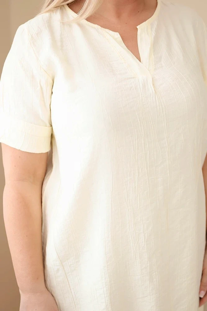 Moteriška Plus Size geltona viskozės suknelė su V formos iškirpte