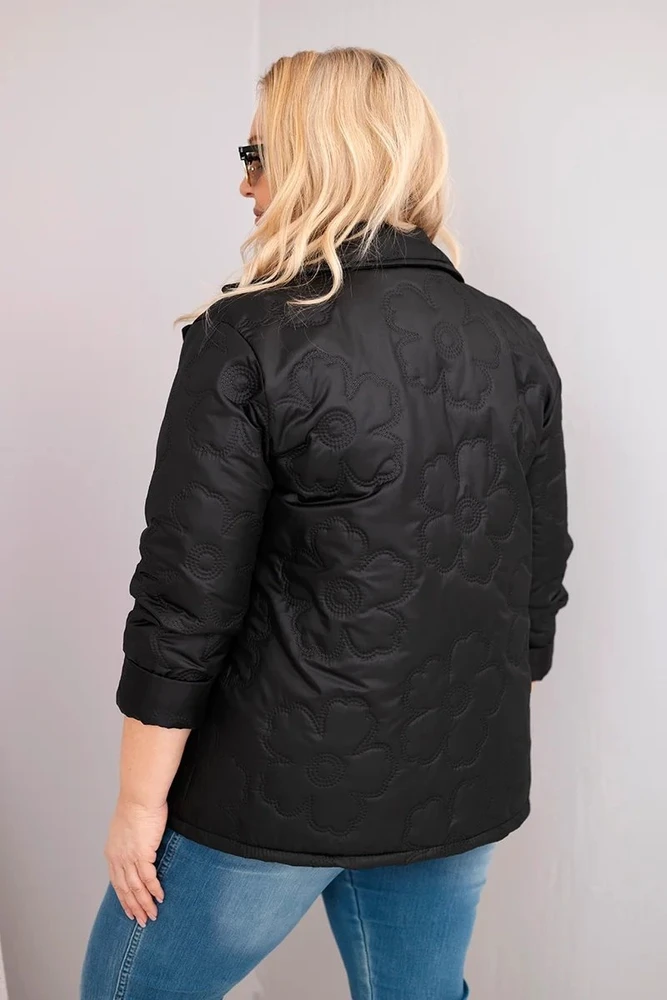 Moteriška Plus Size juoda pikota striukė su gėlių raštu, apykakle ir kišenėmis