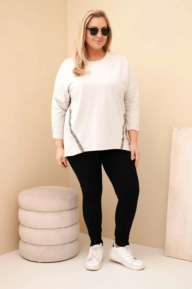 Moteriška Plus Size medvilninė palaidinė su leopardo rašto detalėmis, smėlio spalvos