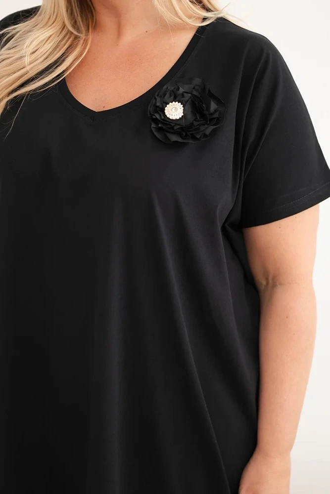 Moteriška Plus Size medvilninė suknelė su sage ir V formos iškirpte, juoda