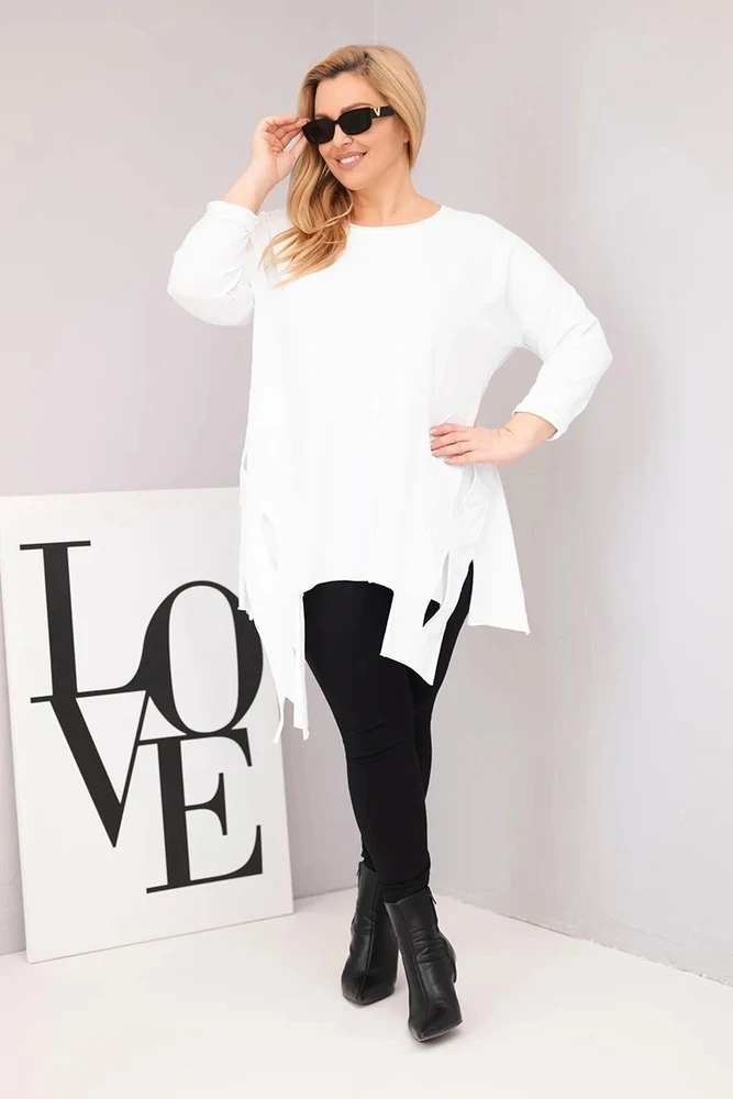 Moteriška Plus Size palaidinė su asimetrišku apačios kirpimu ir iškirpimais, balta