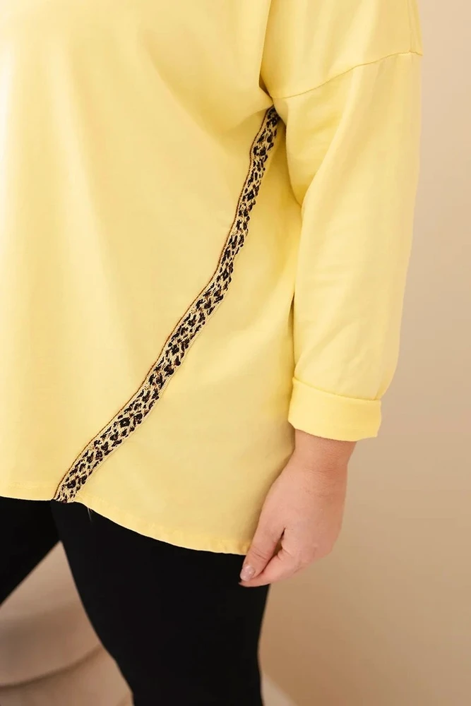 Moteriška Plus Size palaidinė su leopardo rašto detalėmis, geltonos spalvos
