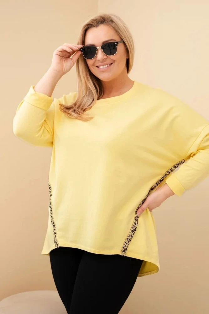 Moteriška Plus Size palaidinė su leopardo rašto detalėmis, geltonos spalvos