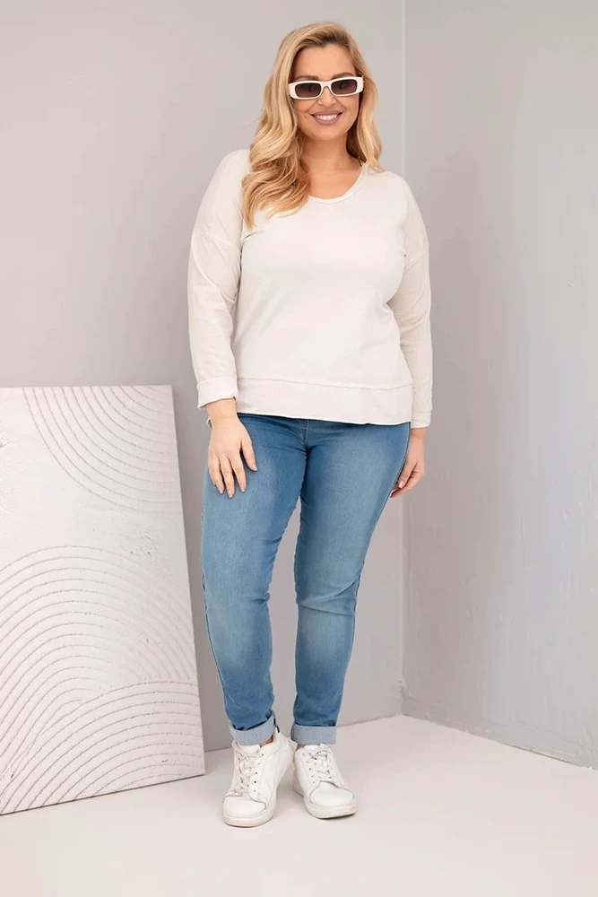 Moteriška Plus Size palaidinė su V formos iškirpte ir ilgesne nugara, smėlio spalvos