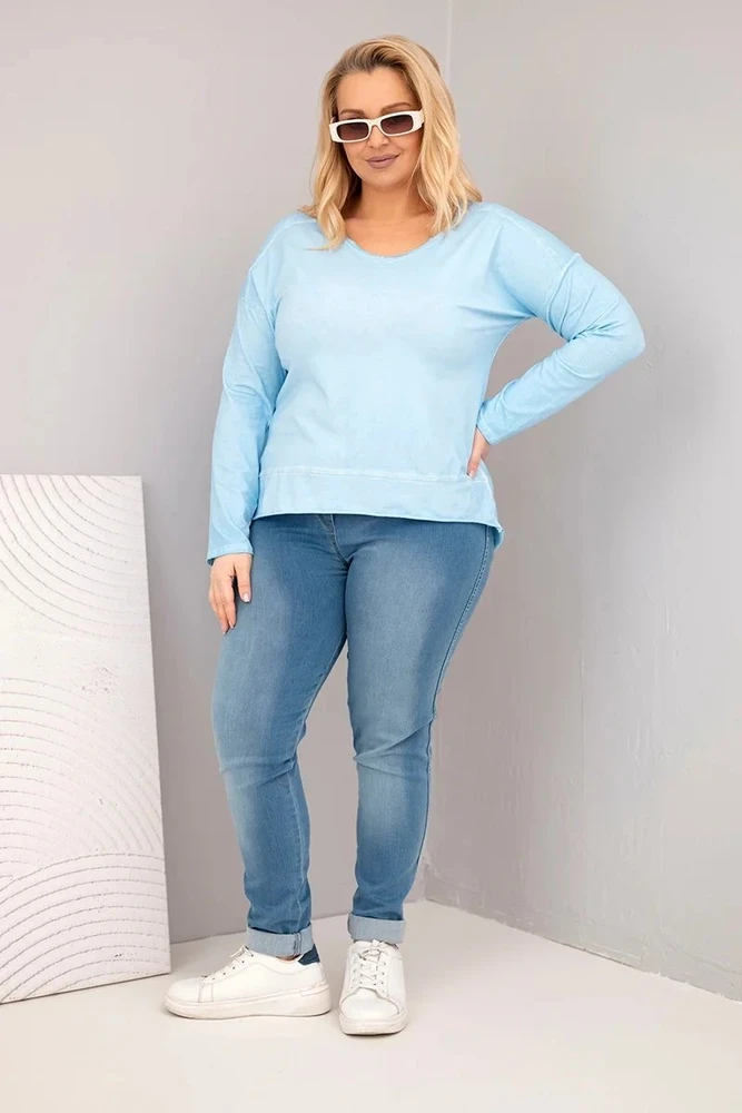 Moteriška Plus Size palaidinė su V formos iškirpte ir ilgesne nugara, mėlynos spalvos