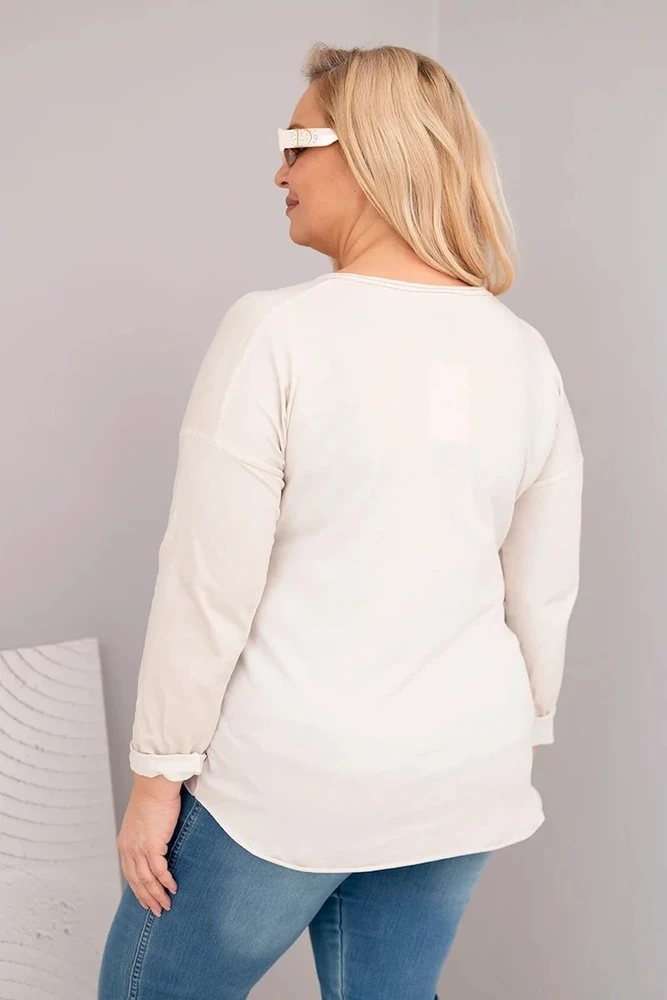 Moteriška Plus Size palaidinė su V formos iškirpte ir ilgesne nugara, smėlio spalvos