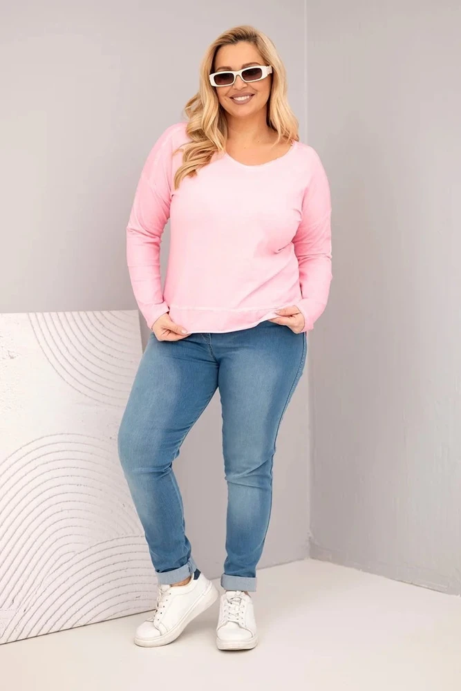 Moteriška Plus Size palaidinė su V formos iškirpte ir ilgesne nugara, šviesiai rožinė