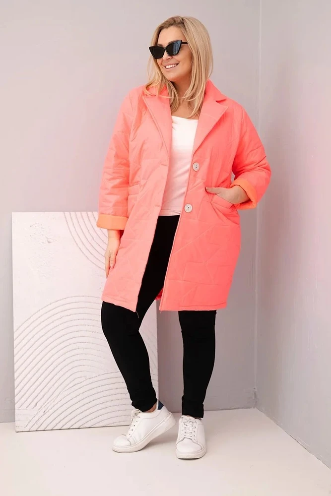 Moteriška Plus Size pikinta striukė su dekoratyvinėmis sagomis ir apykakle, rožinės spalvos