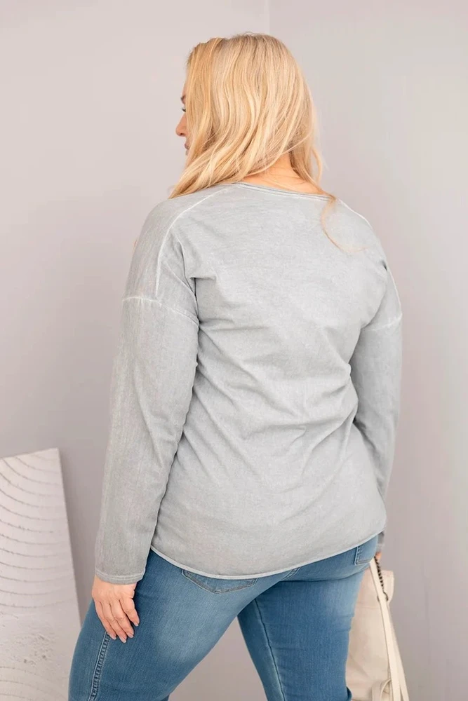 Moteriška Plus Size pilka palaidinė su V formos iškirpte ir ilgesne nugara