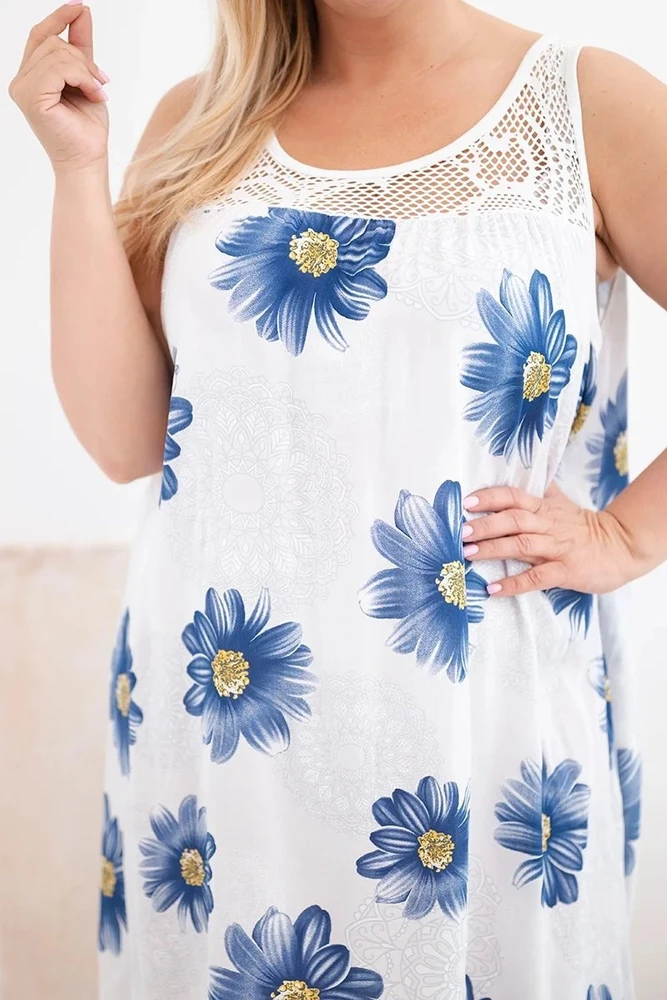 Moteriška Plus Size viskozinė gėlių rašto suknelė su nėrinių iškirpte, balta