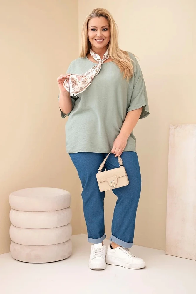Moteriška Plus Size viskozinė palaidinė su dekoratyvine skarele, chaki spalvos