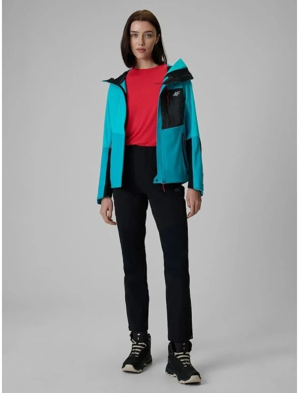 Moteriška softshell striukė 4F PRO su NeoDry membrana, juoda ir mėlyna