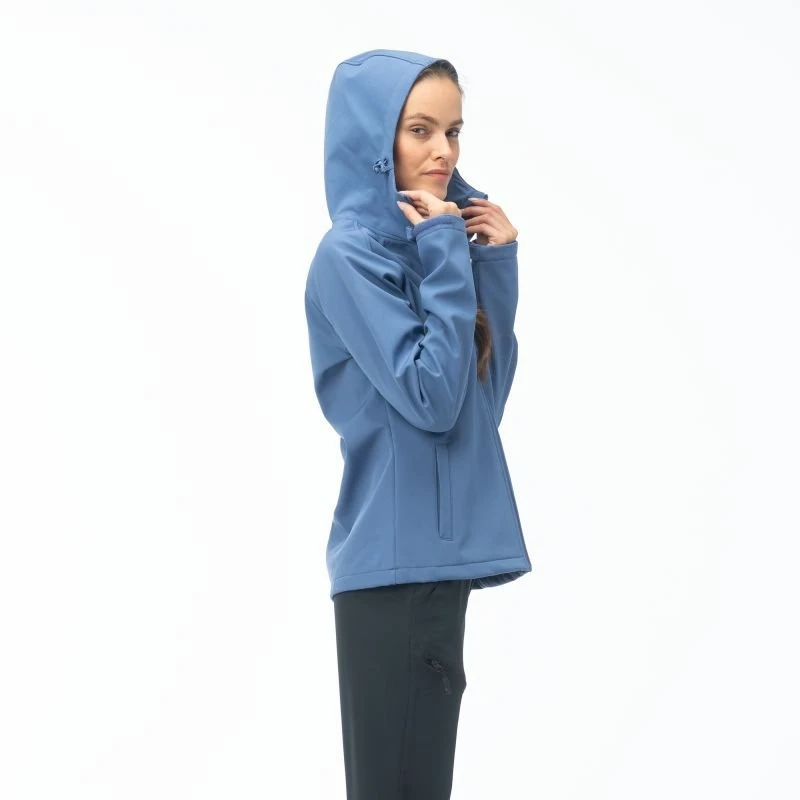 Moteriška softshell striukė su reguliuojamu gobtuvu Martes