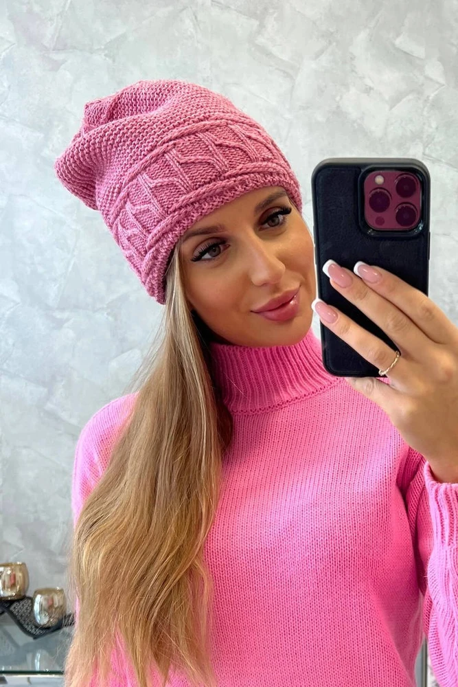 Moteriška žieminė kepurė Aniela, tamsiai rožinė