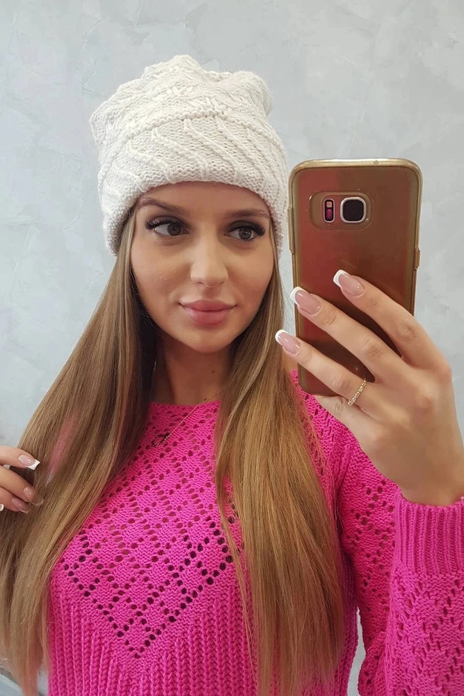 Moteriška žieminė kepurė Dagmara, baltos spalvos