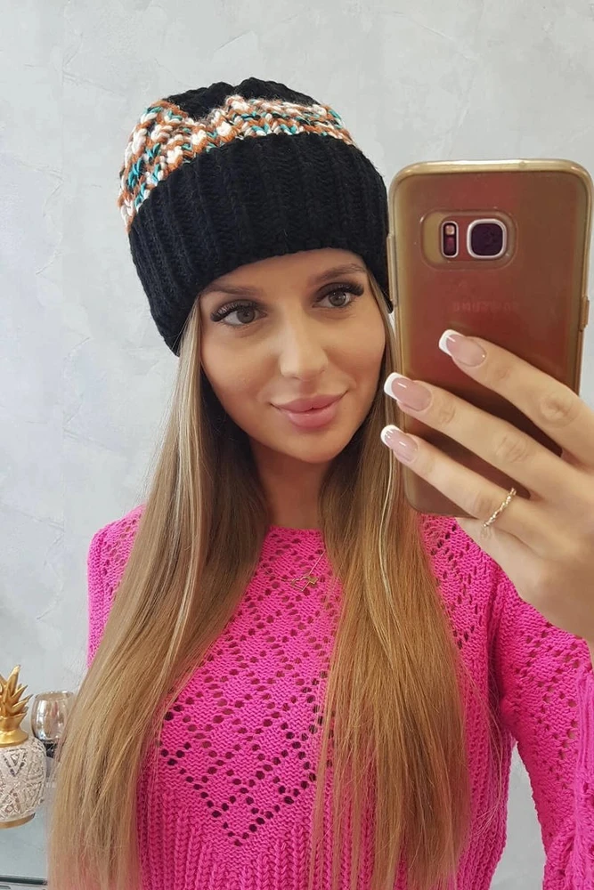 Moteriška žieminė kepurė Iris, juodos ir mėtų spalvos