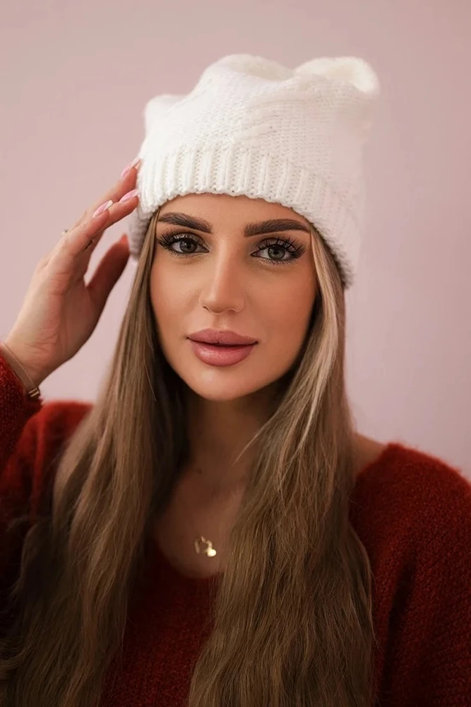 Moteriška žieminė kepurė Lorena, baltos spalvos