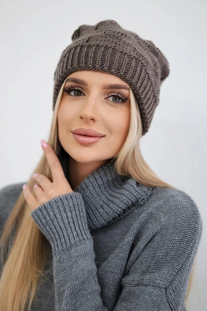 Moteriška žieminė kepurė Nastia, moka spalvos