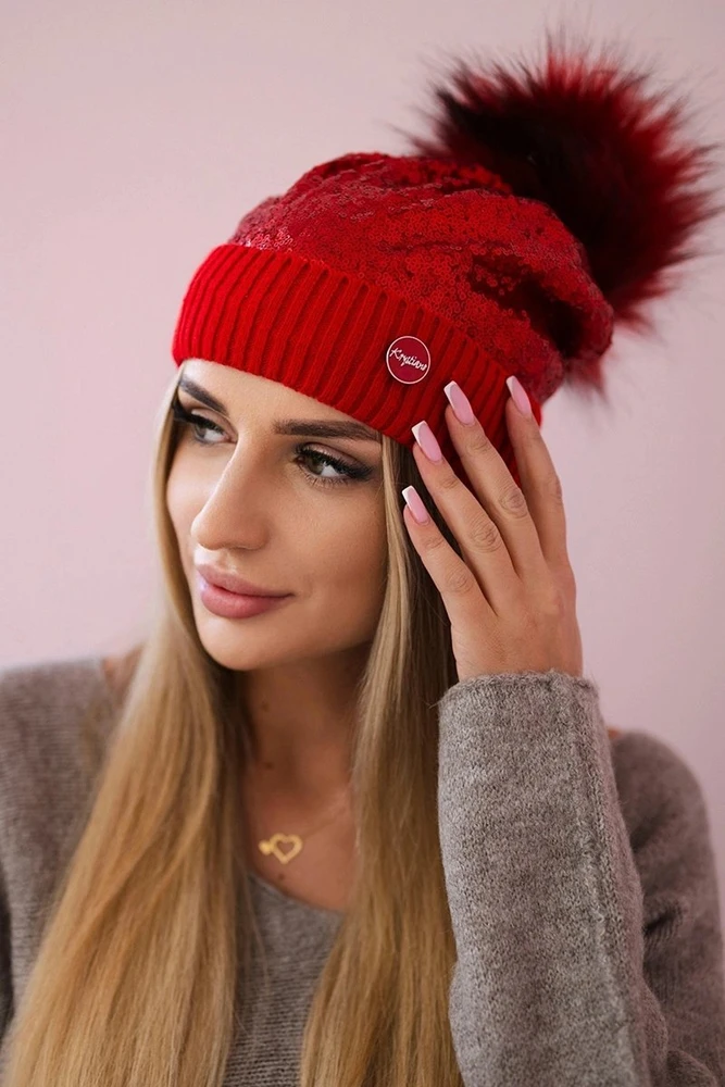 Moteriška žieminė kepurė su žvynuliais ir bumbulu, raudona