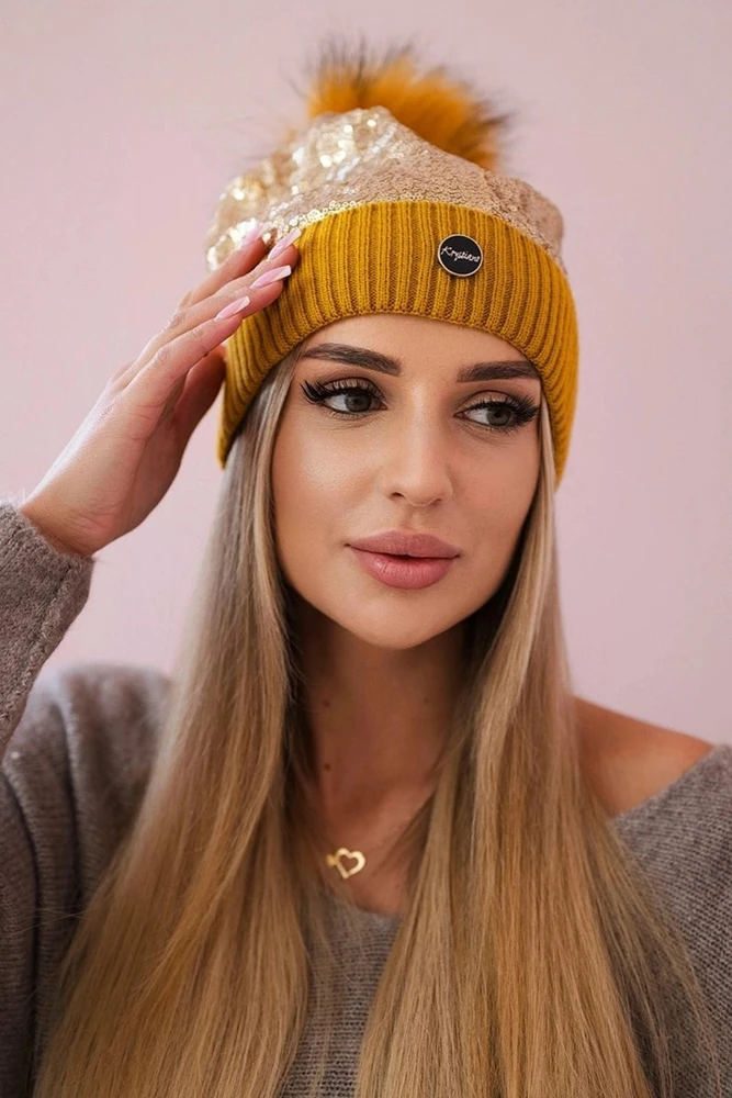 Moteriška žieminė kepurė su žvynuliais ir bumbulu, garstyčių