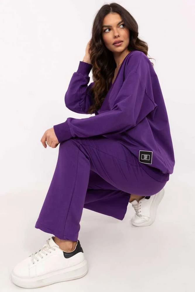 Moteriškas kostiumėlis