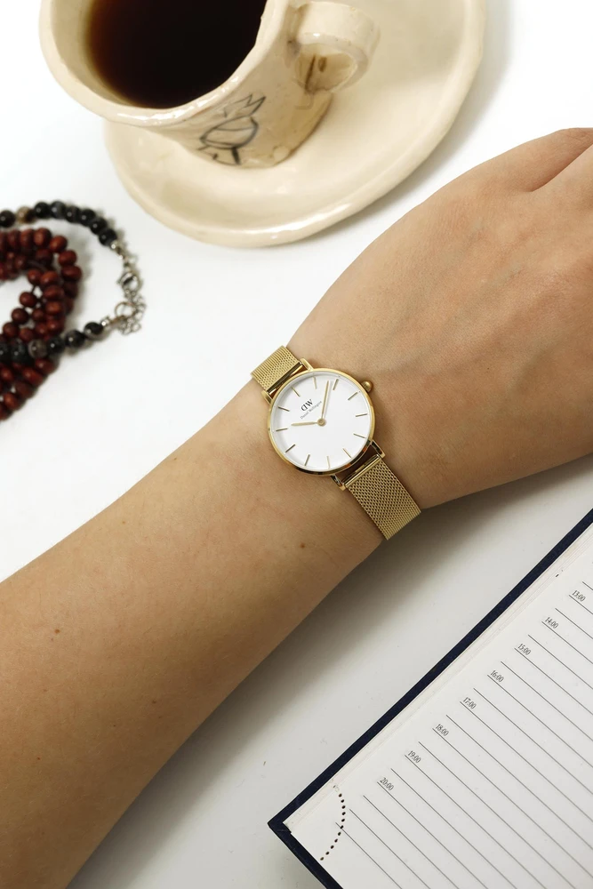 Laikrodis DANIEL WELLINGTON WOMEN'S WATCH DW00100350 - Petite Evergold 28mm