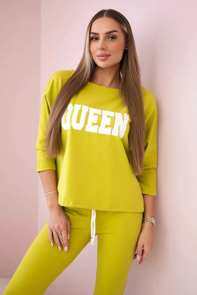 Moteriškas medvilninis komplektas su „Queen“ užrašu, šviesiai žalias