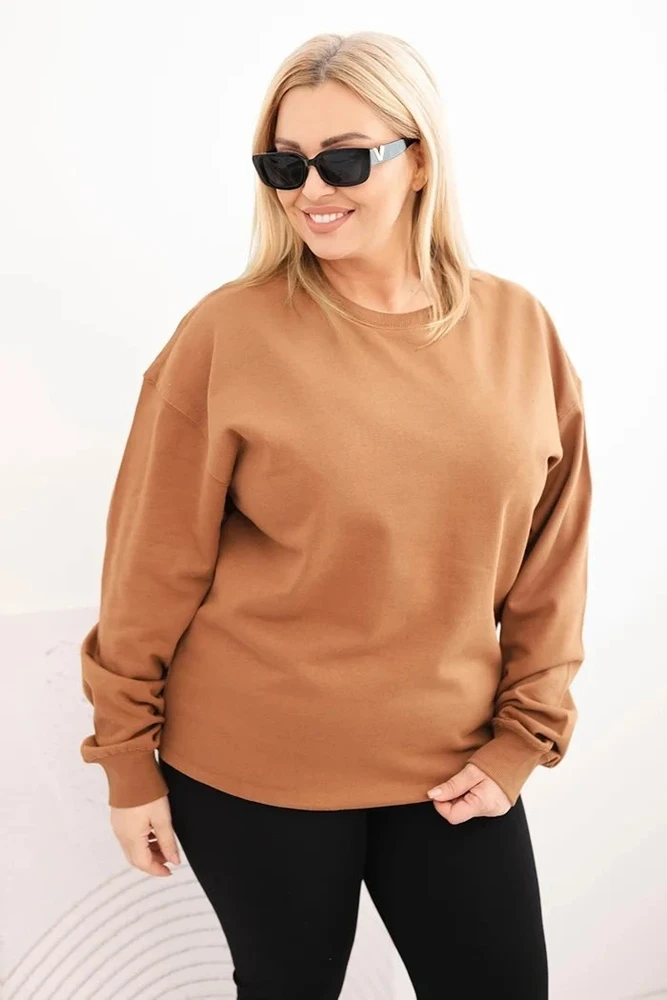 Moteriškas Plus Size džemperis su apvalia iškirpte, kapučino spalvos