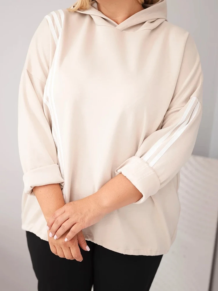 Moteriškas Plus Size džemperis su gobtuvu ir dekoratyvinėmis juostomis, smėlio spalvos