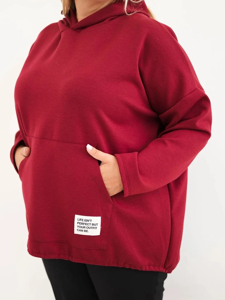 Moteriškas Plus Size džemperis su gobtuvu ir kengūros kišene, burgundiškos spalvos