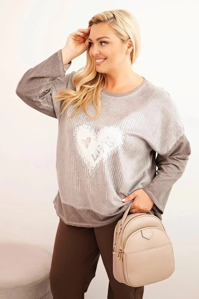 Moteriškas Plus Size džemperis su širdies raštu, rudos spalvos