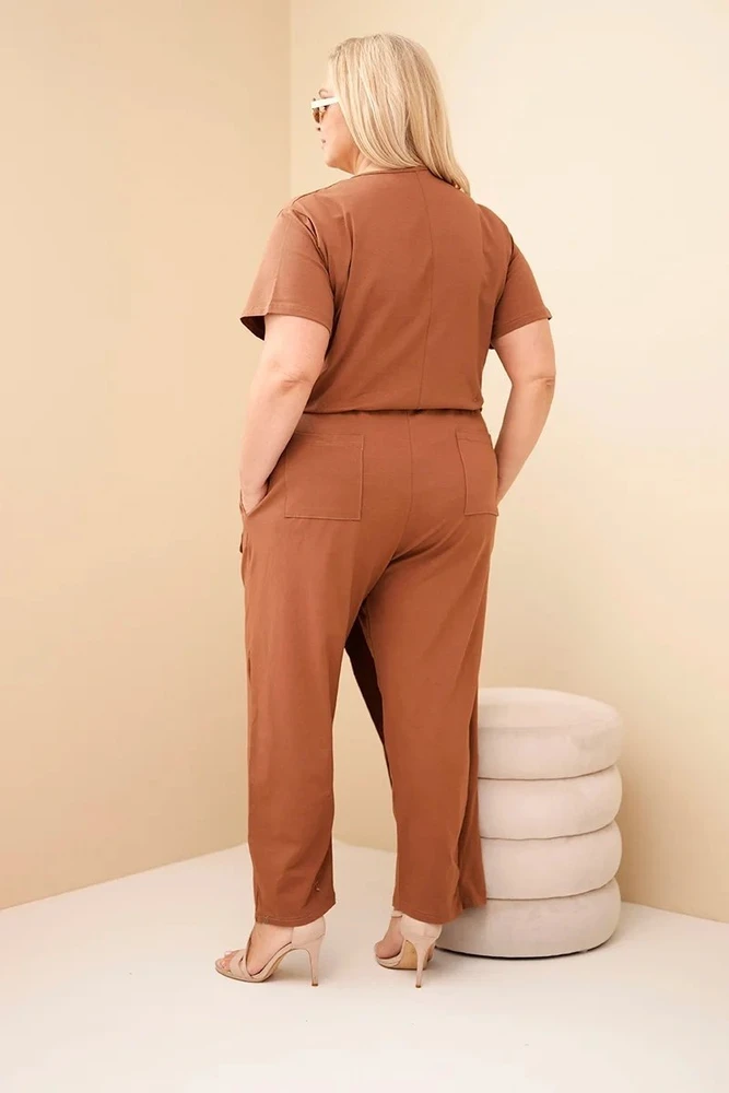 Moteriškas Plus Size kombinezonas su surišimu ties juosmeniu, smėlio ruda