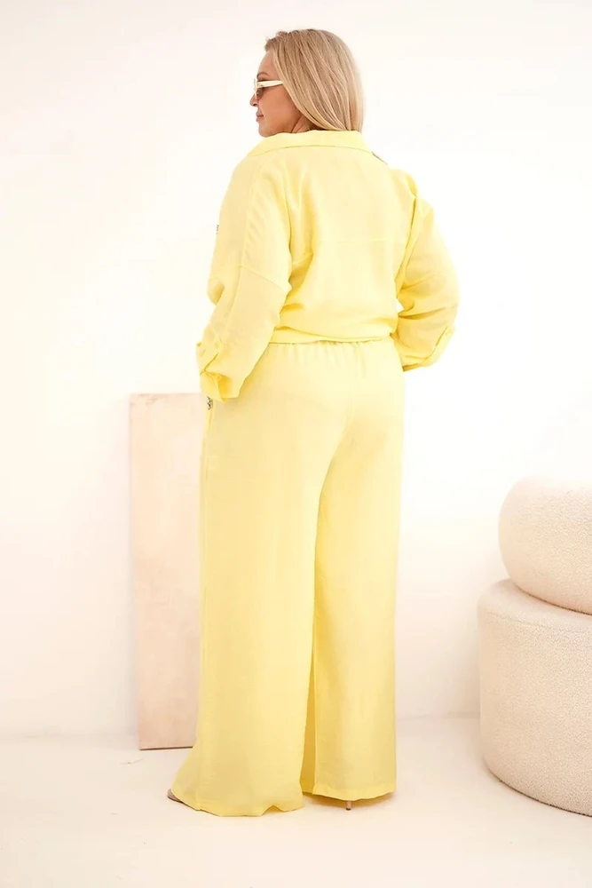 Moteriškas Plus Size komplektas su marškiniais ir plačiomis kelnėmis, geltonas