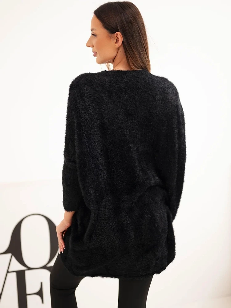 Moteriškas Plus Size megztinis su V iškirpte, juodos spalvos