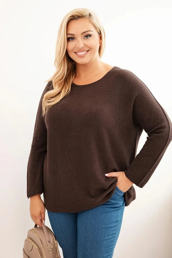 Moteriškas Plus Size megztinis su valtine iškirpte, rudos spalvos