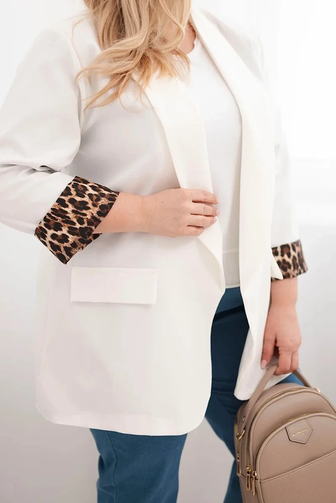 Moteriškas Plus Size švarkas su panterinės spalvos pamušalu, ekru