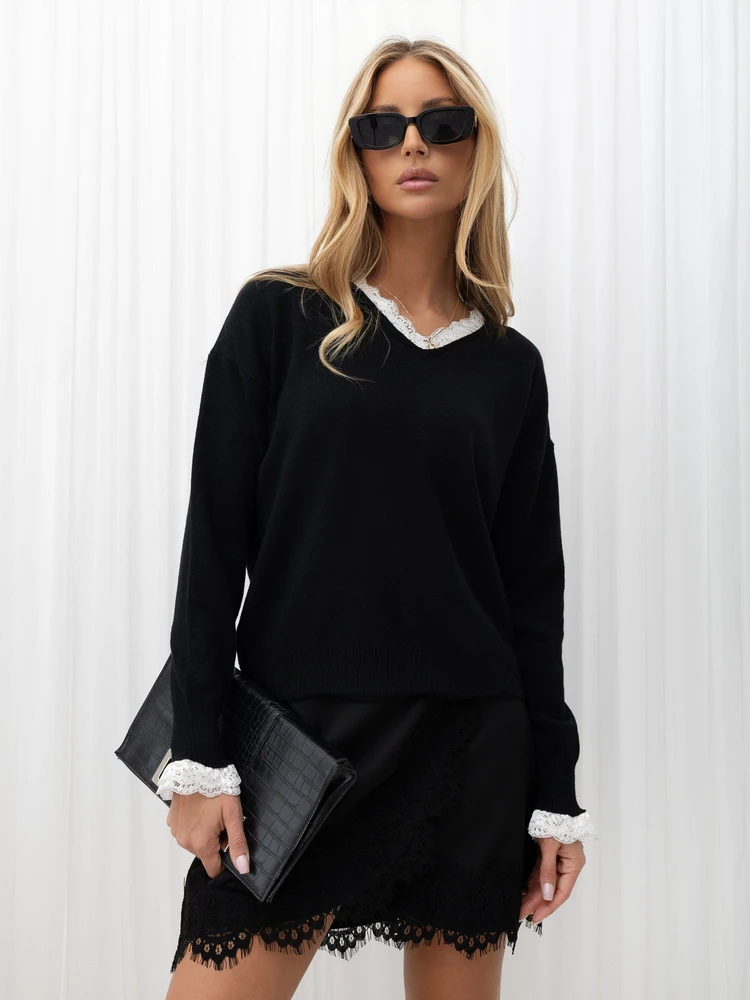 Moteriškas viskozės megztinis su V formos iškirpte Italy Moda, juodas