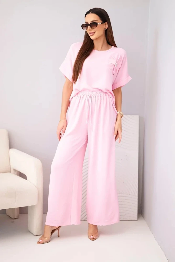 Moteriškas viskozinis dviejų dalių komplektas su gėle ir plačiomis kelnėmis, candy pink